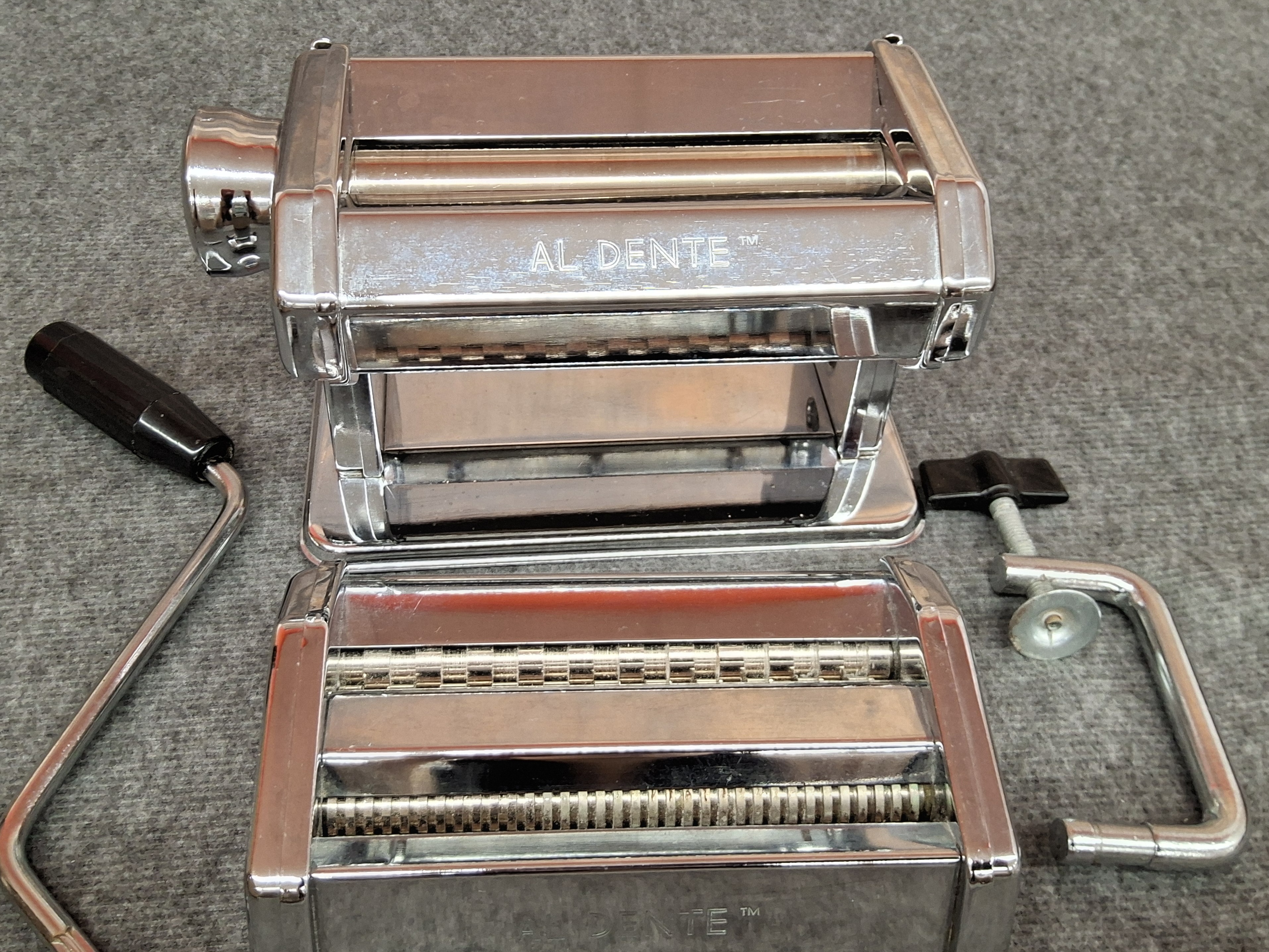 Al Dente Manual Pasta Maker Machine with Clamp & Handle
