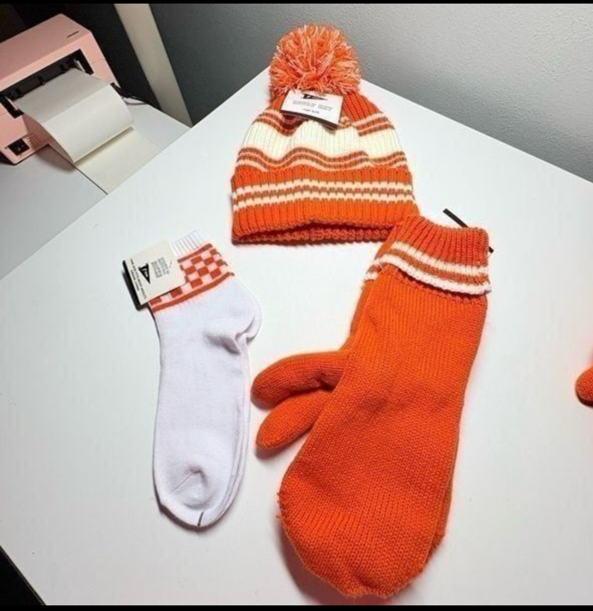 Orange & white  Adult beanie, mittens, socks, football, nfl, college, Vols, Bear