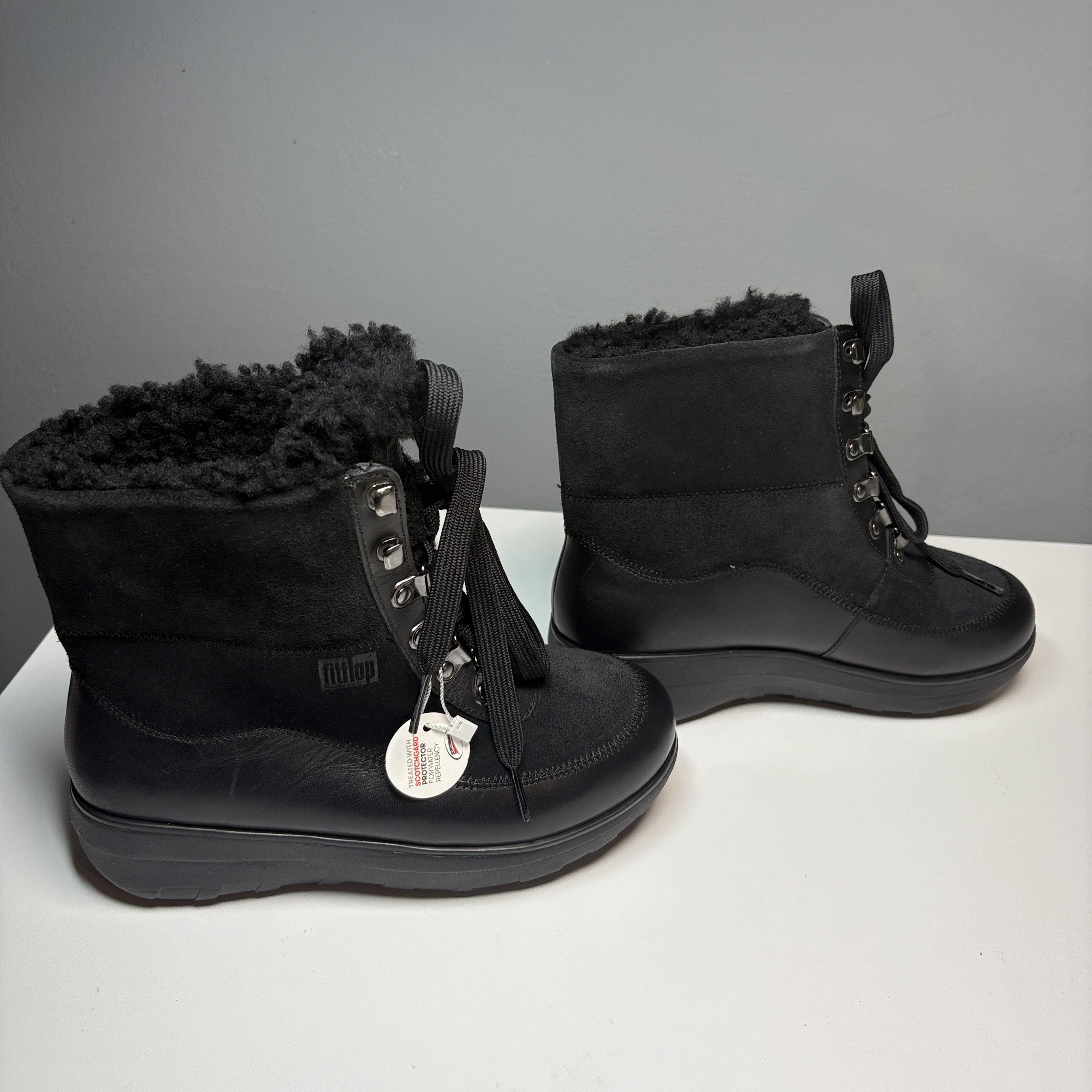 FitFlop Ankle Boots Womens Size 5 Black Mukluk III Microwobbleboard