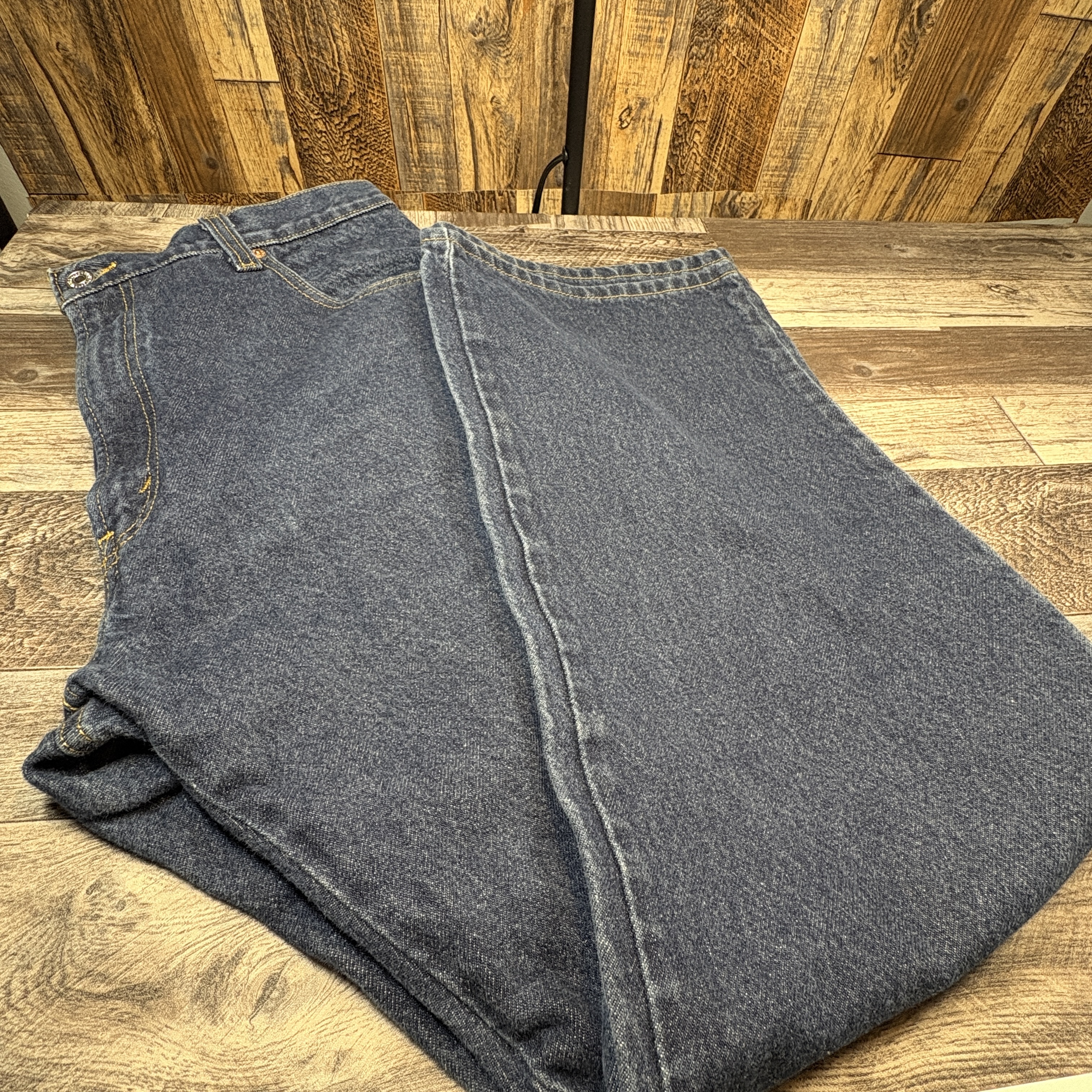 Levi’s 517 Boot Cut Jeans W36 L30 – Classic Blue Denim