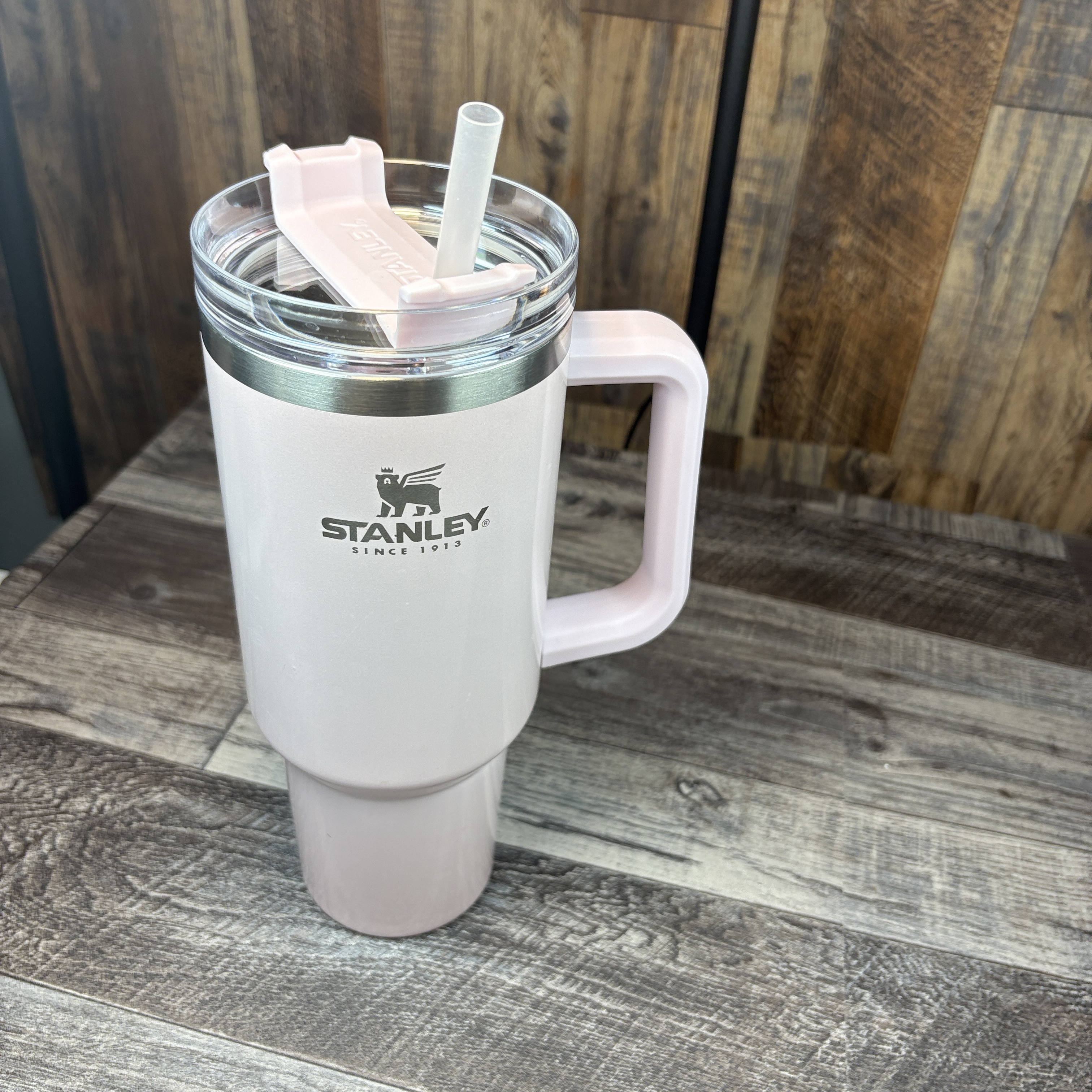 Stanley Quencher H2.0 Tumbler – Pink, 40 oz