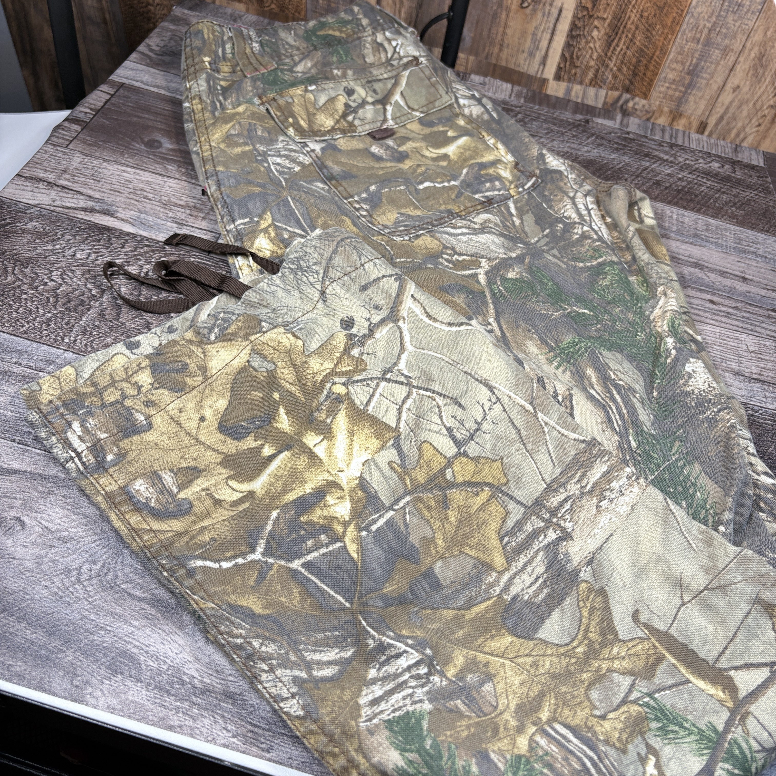 Berne Outdoor Women’s Camo Cargo Pants – Size 8 Regular – Hunting Workwear Utility Pants