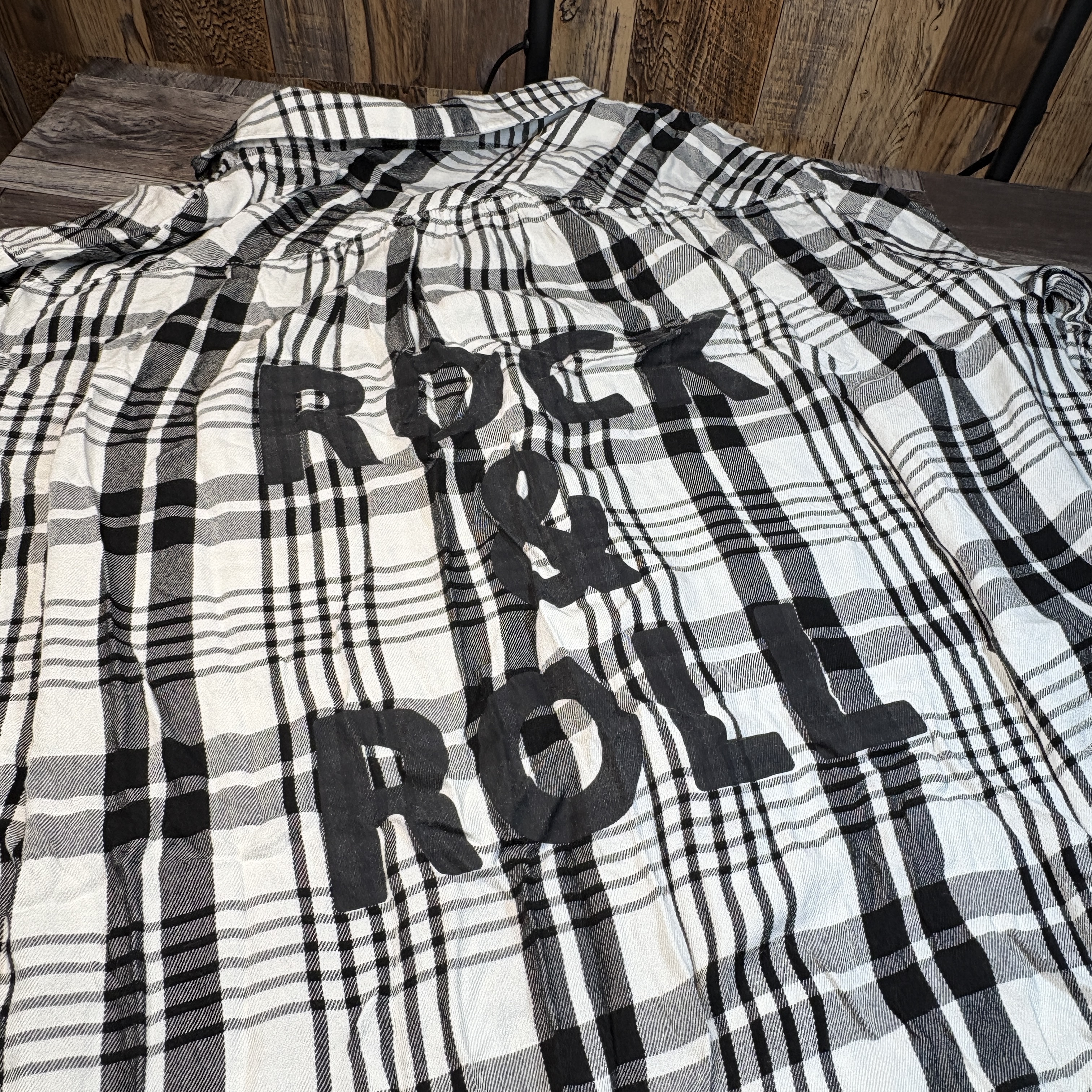 Cato “Rock & Roll” Plaid Button-Up Shirt – Black & White, Size XL