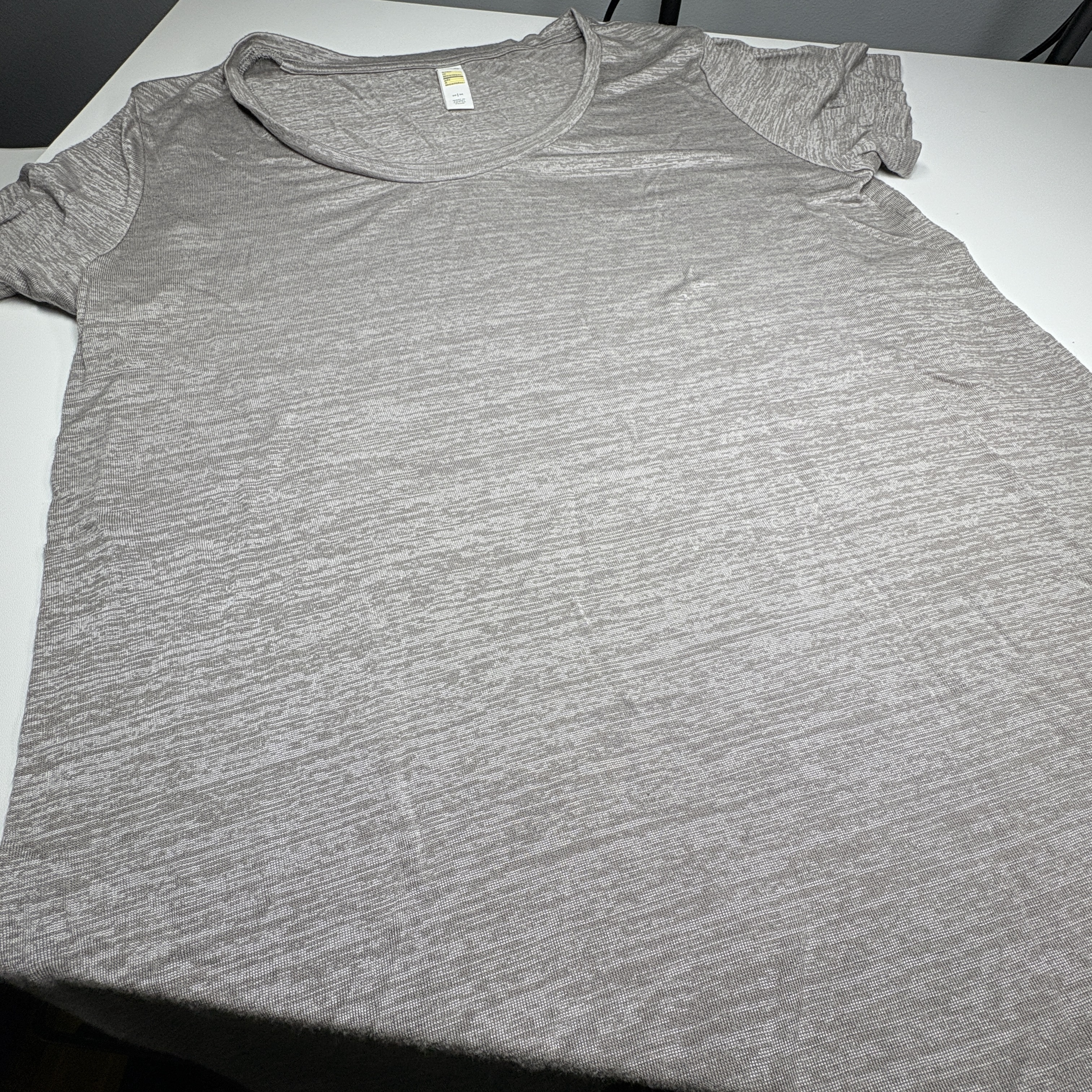 LolΓ« Heather Gray Lightweight Tee | Size M | Rayon-Blend Soft Scoop Neck