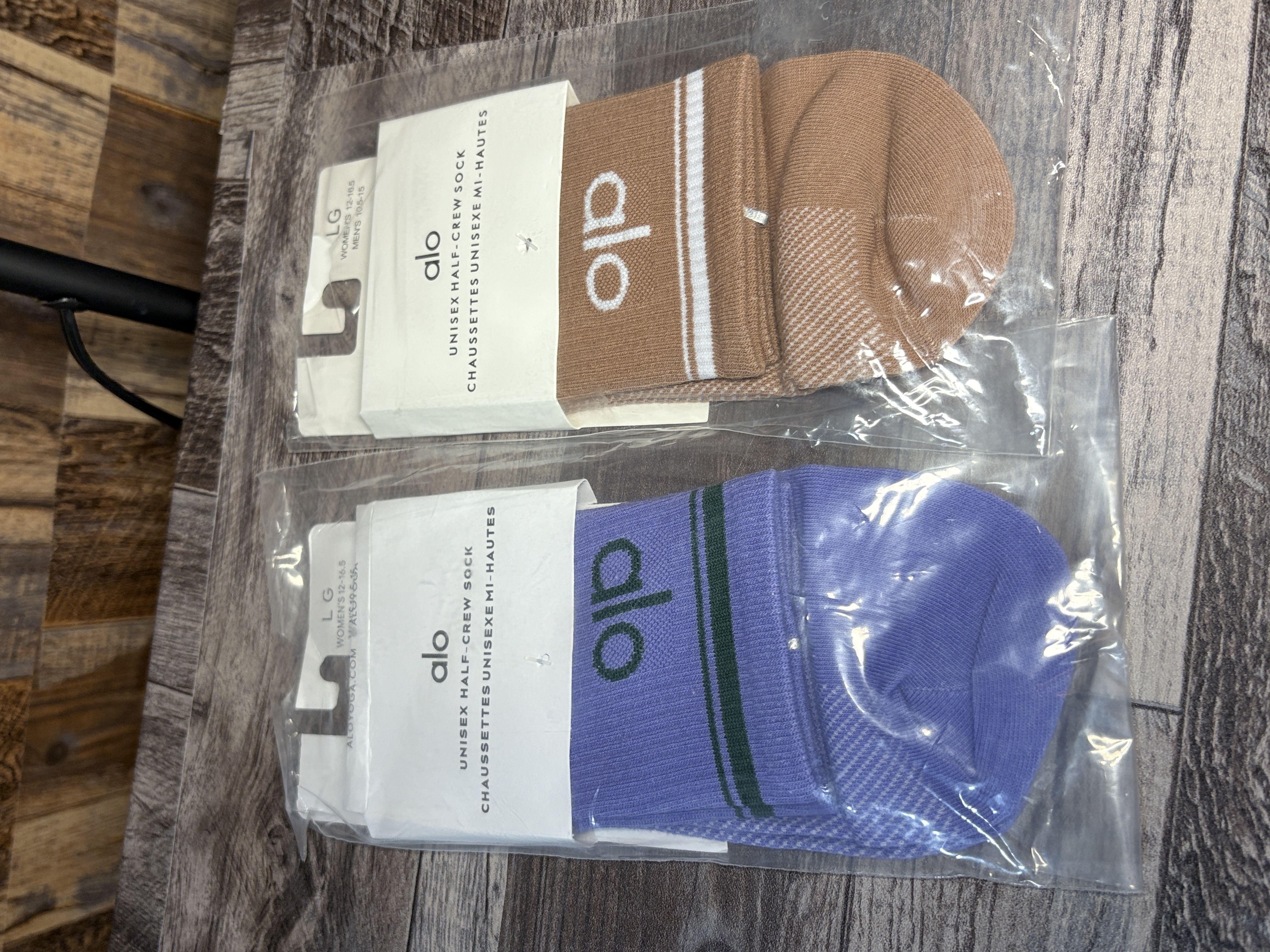Alo Yoga Unisex Half-Crew Socks – Set of 2 (purple, brown ) – Size M & L