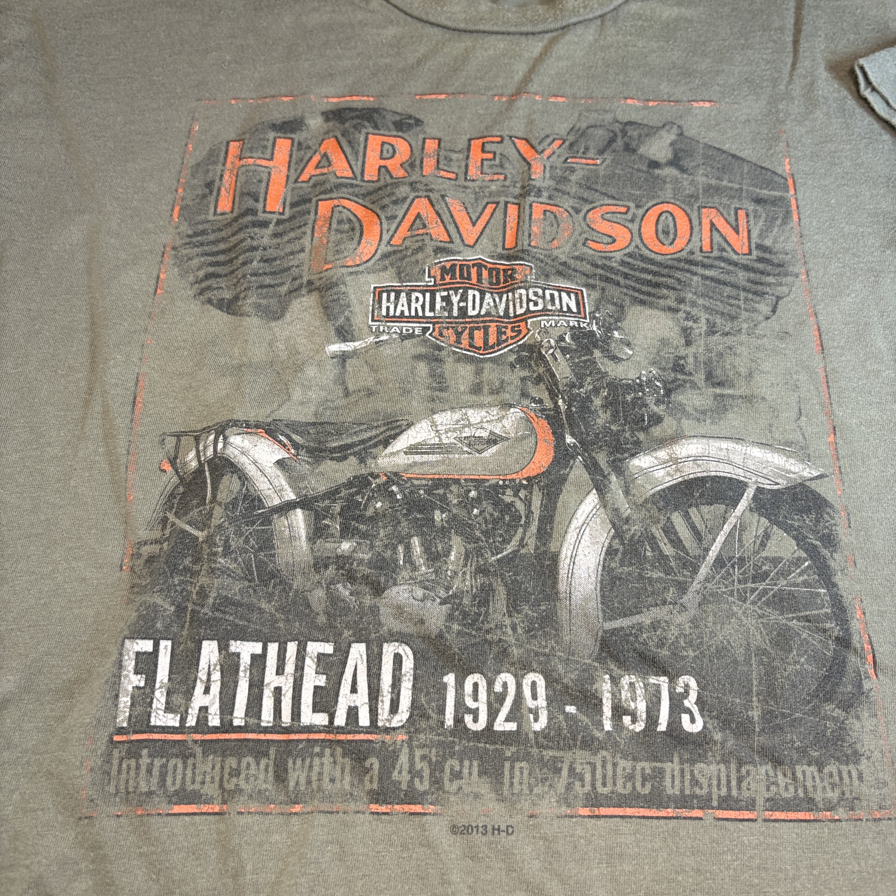 Harley-Davidson 2006 Flathead 1929–1973 Vintage Motorcycle Graphic Tee – Olive Green