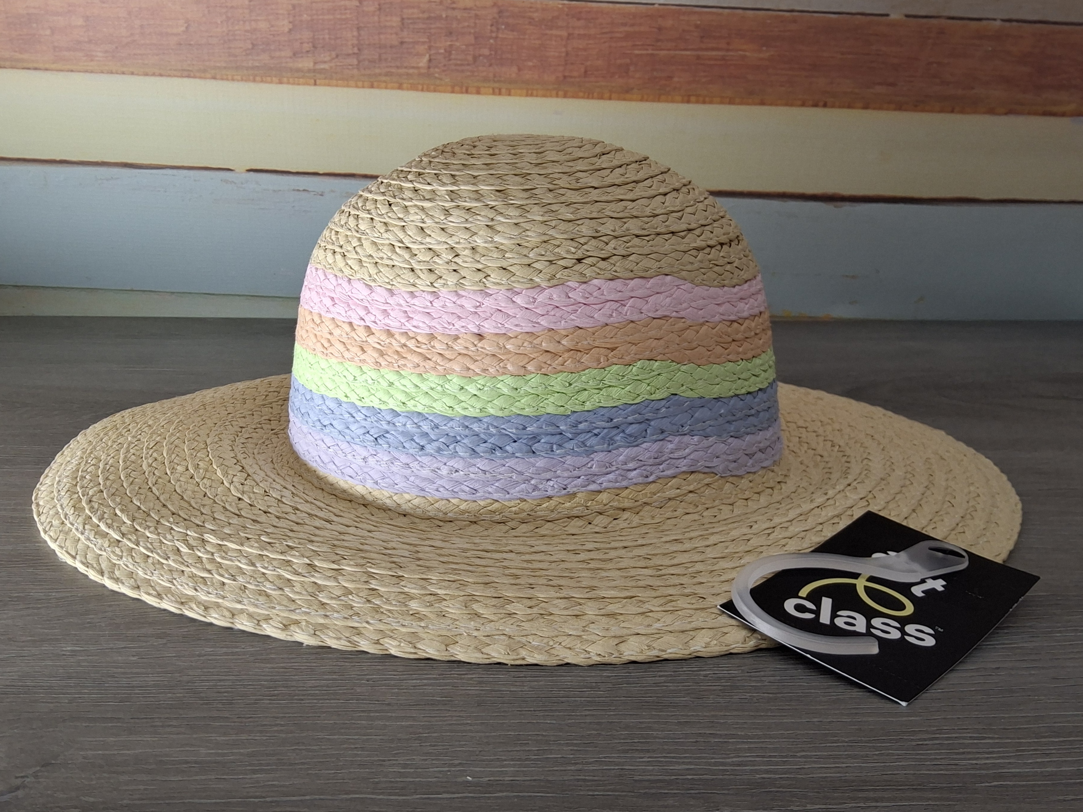 Cat & Jack Girls’ Pastel Rainbow Straw Sun Hat – One Size