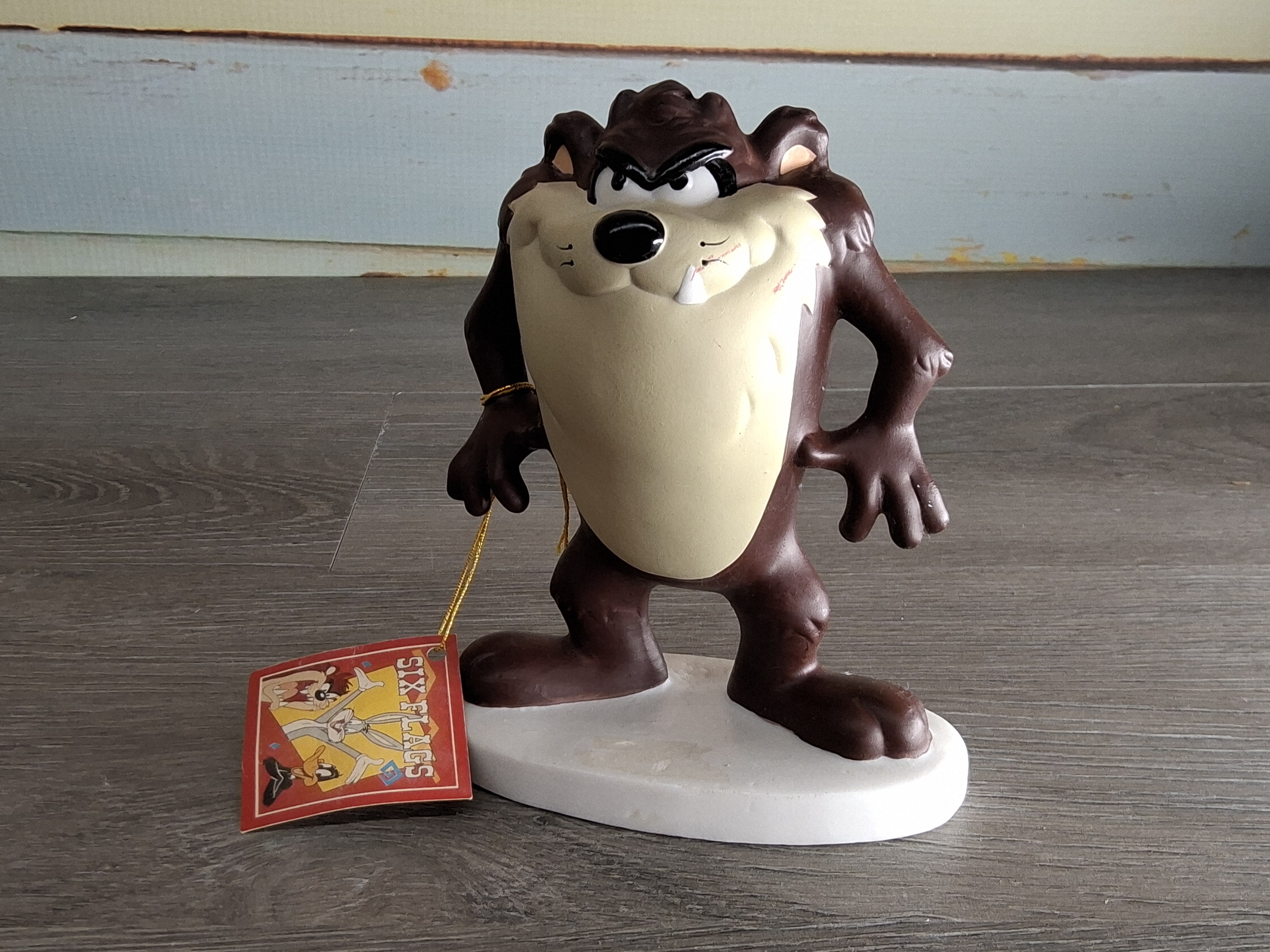 1994 Six Flags Looney Tunes Tasmanian Devil Figurine – Limited Edition