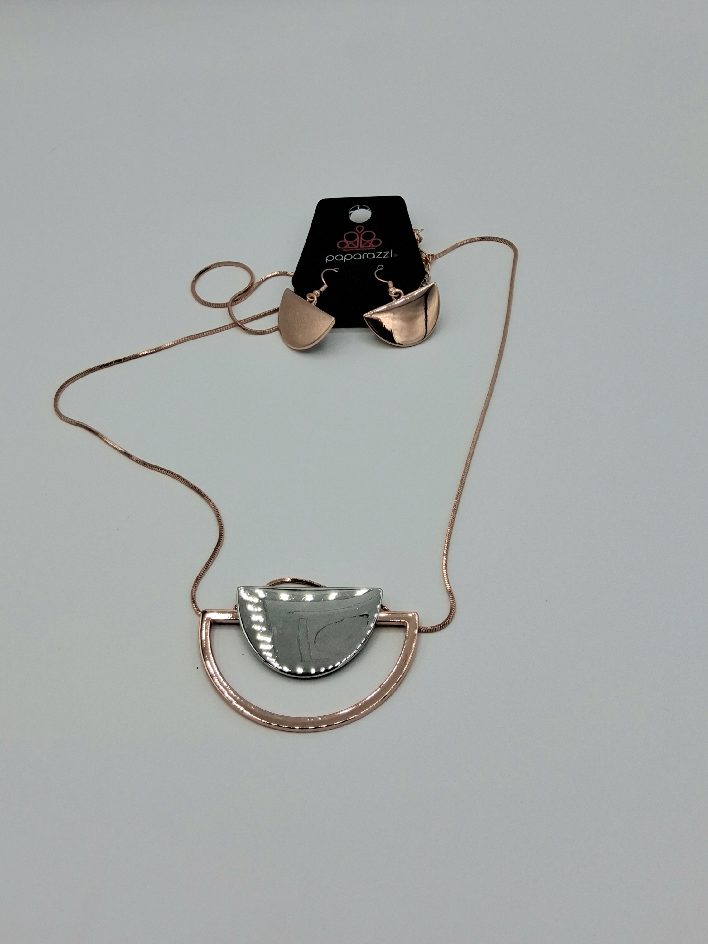 Paparazzi Necklace & Earring Set– New