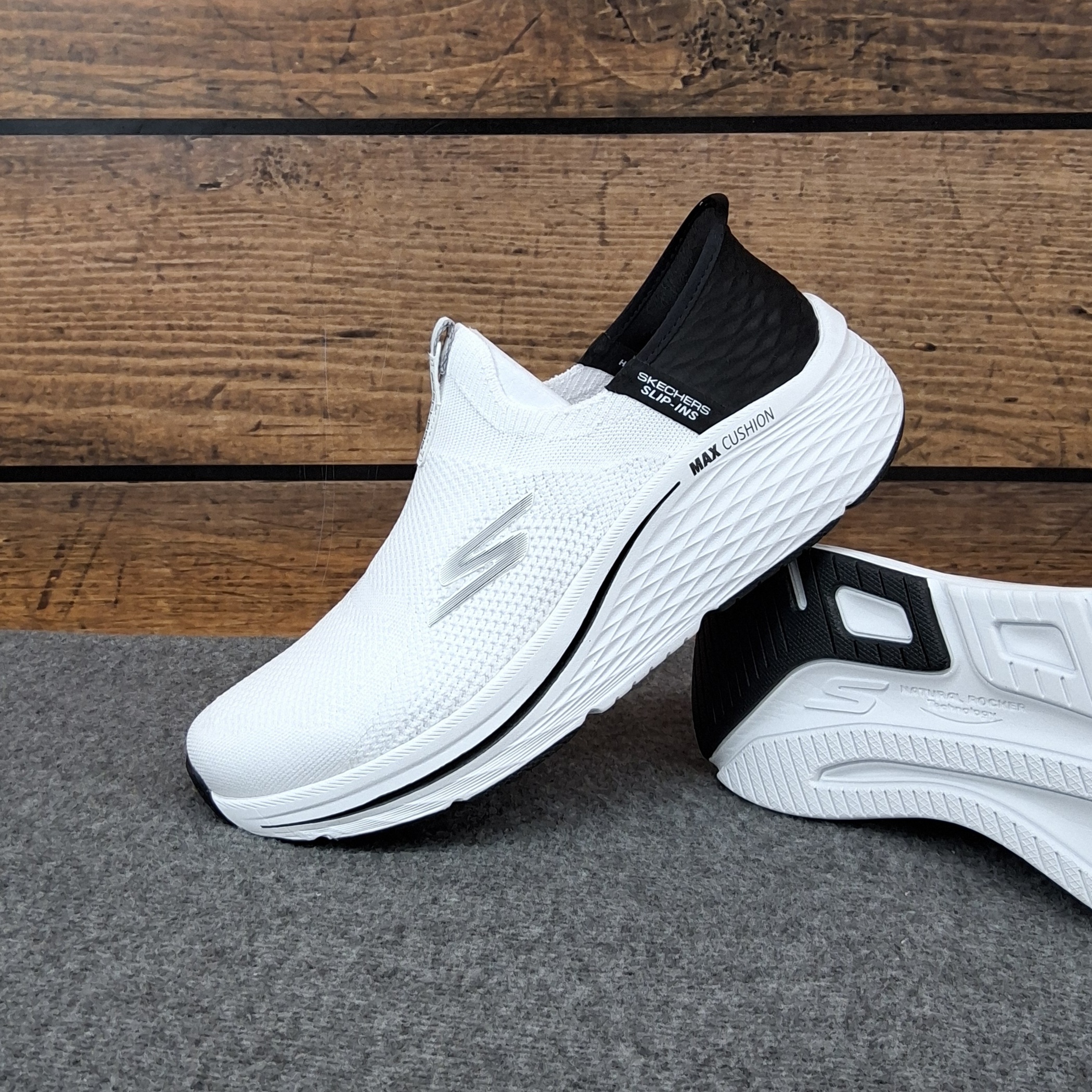 Skechers Slip-Ins Max Cushion White/Black Men's Sneakers Size 9.5